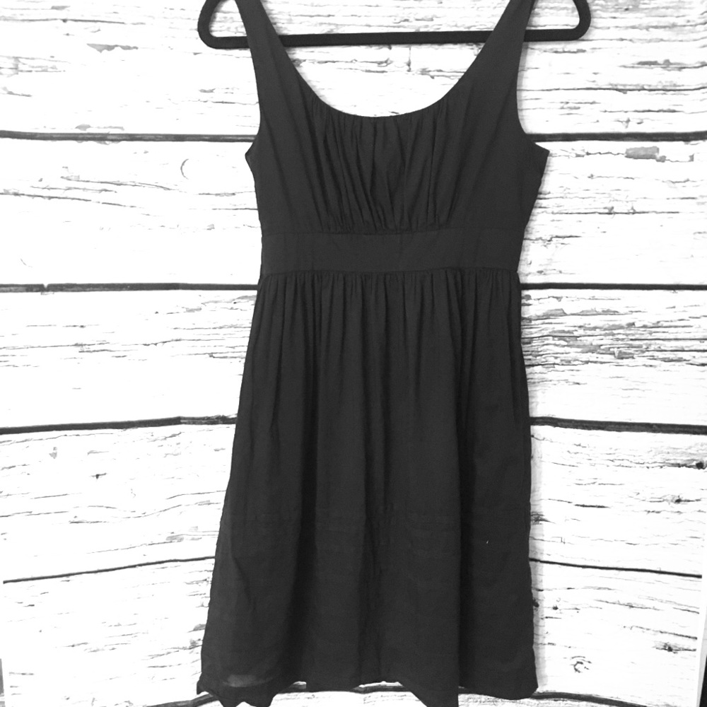 Lands’ End Canvas sleeveless dress. Navy. Size 4